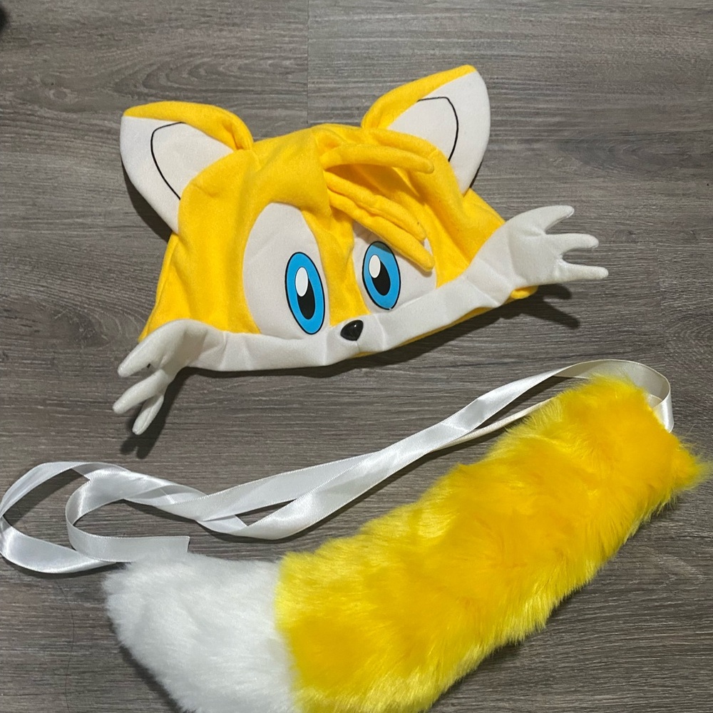 Tails (from Sonic the Hedgehog) Costume Set for kids/adult